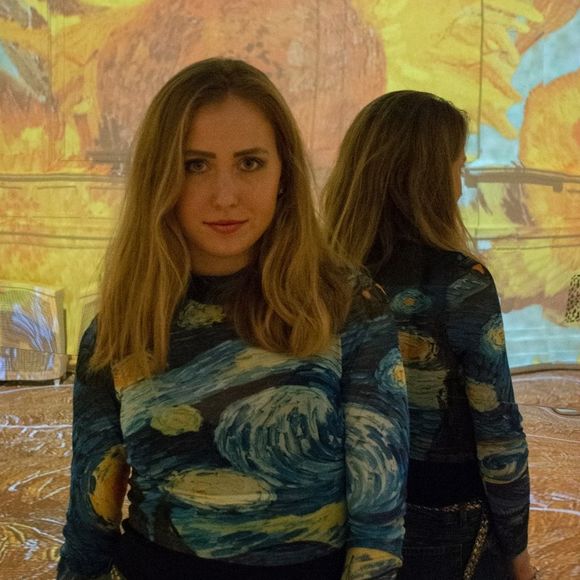 Meet your Posher, Jessica - Picture 1 of 1